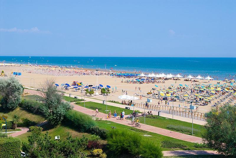 Residence Green Life Bibione Exterior photo